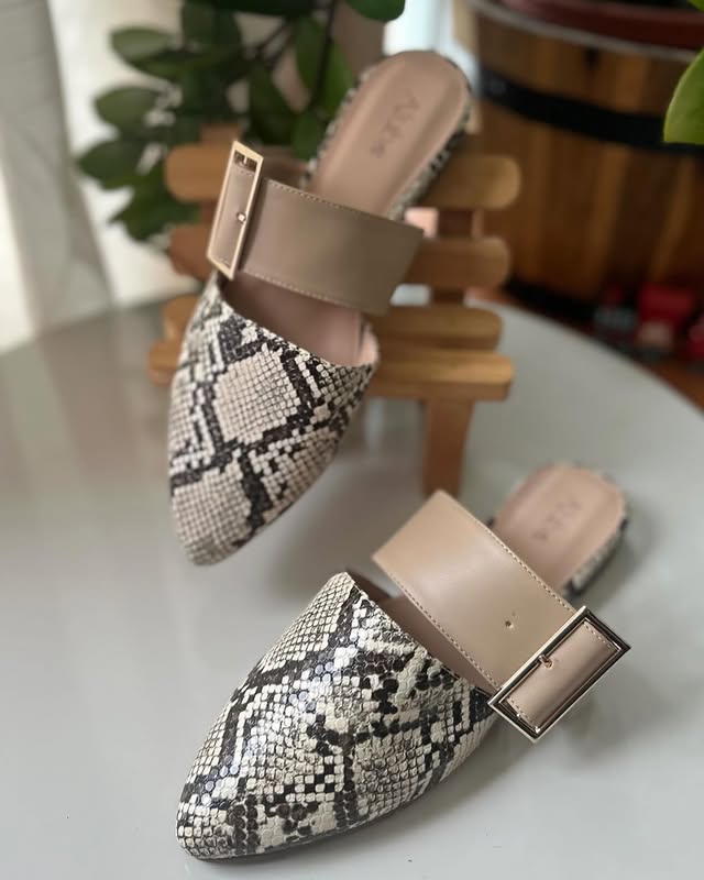 Flat Animal Print Hebilla