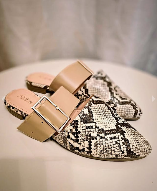 Flat Animal Print Hebilla