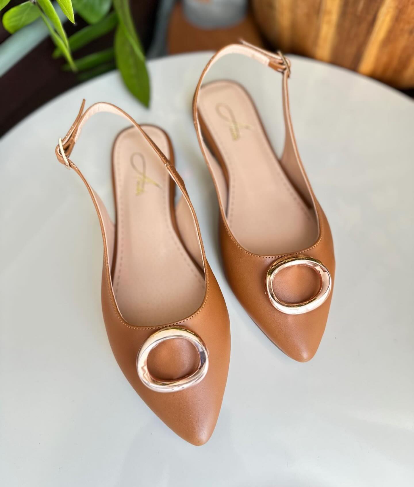 Sandalias Básicas Aplique redondo