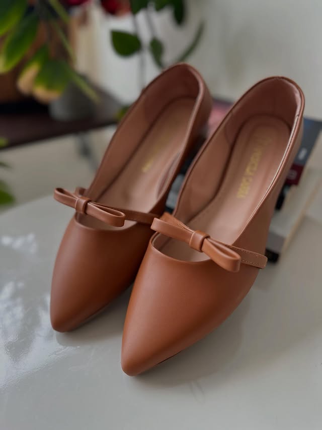 Balerina Tira Lazo