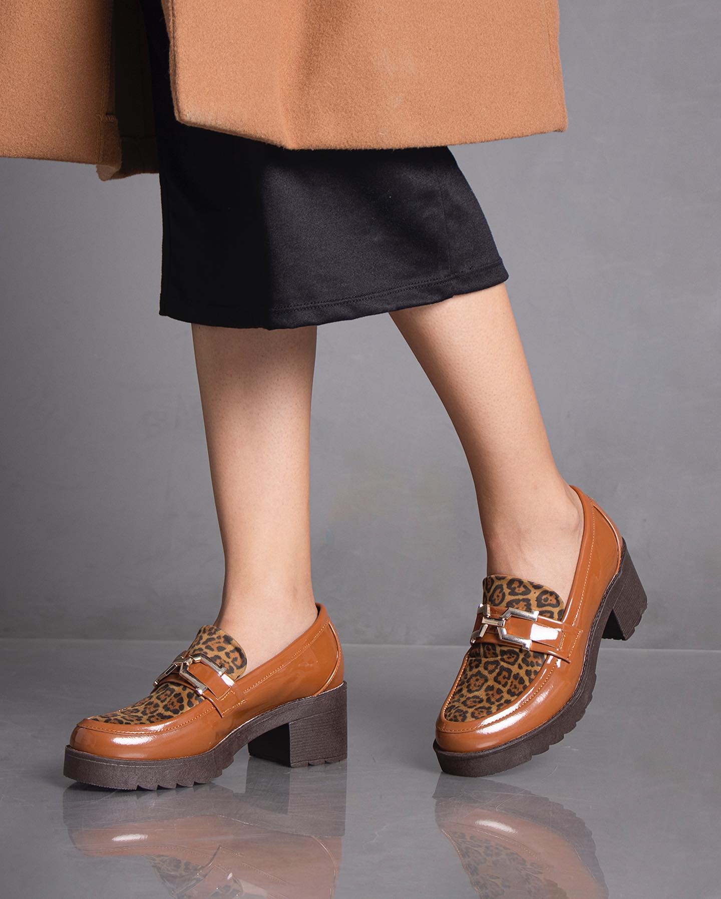 Charol Animal Print Mocasines