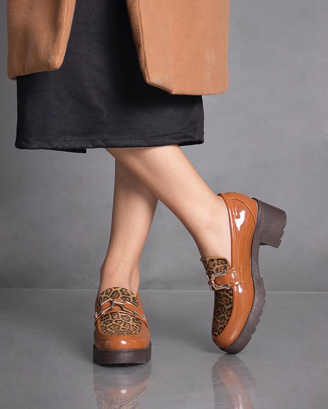 Charol Animal Print Mocasines