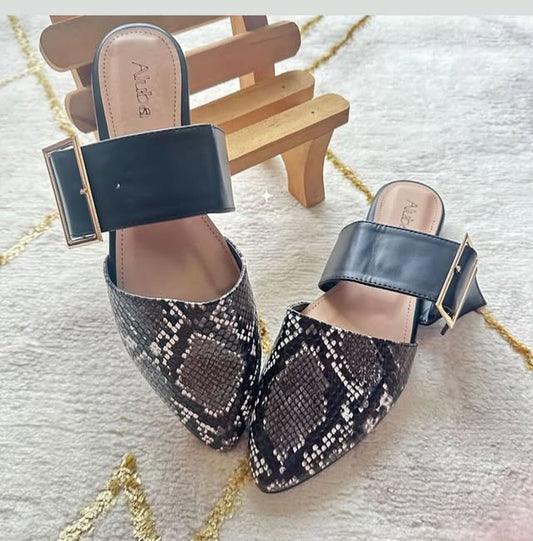 Flat Animal Print Hebilla