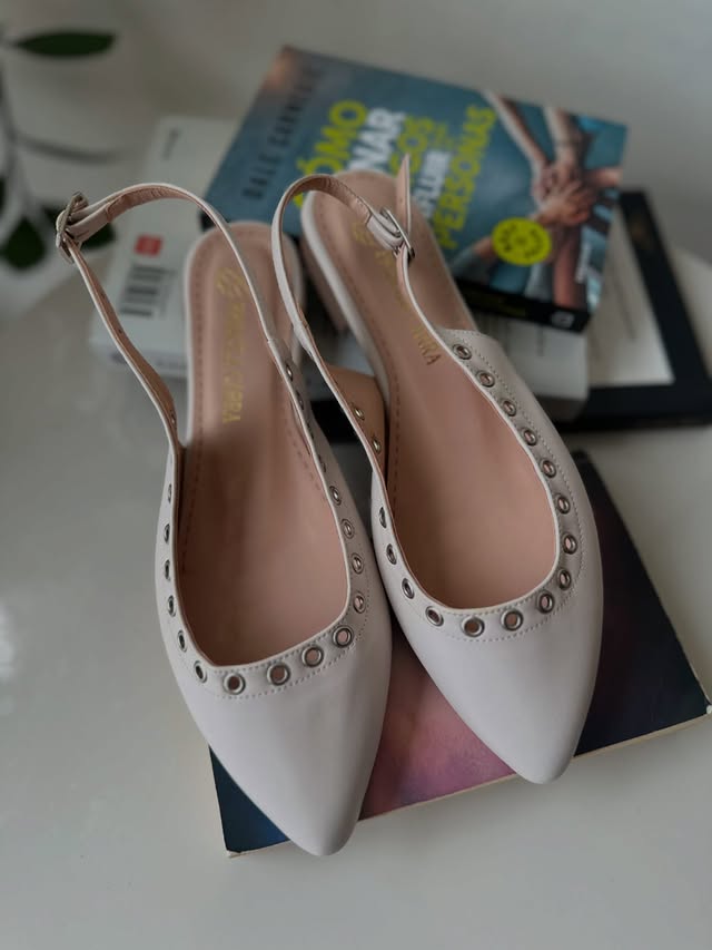 Sandalias Tachas