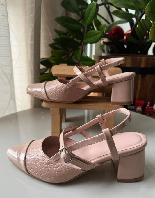 Nubia Lagarto Charol Tacones