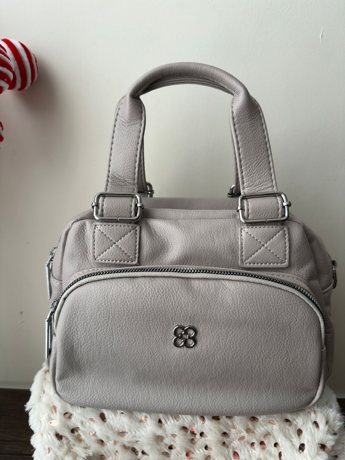 9118 Crossbody