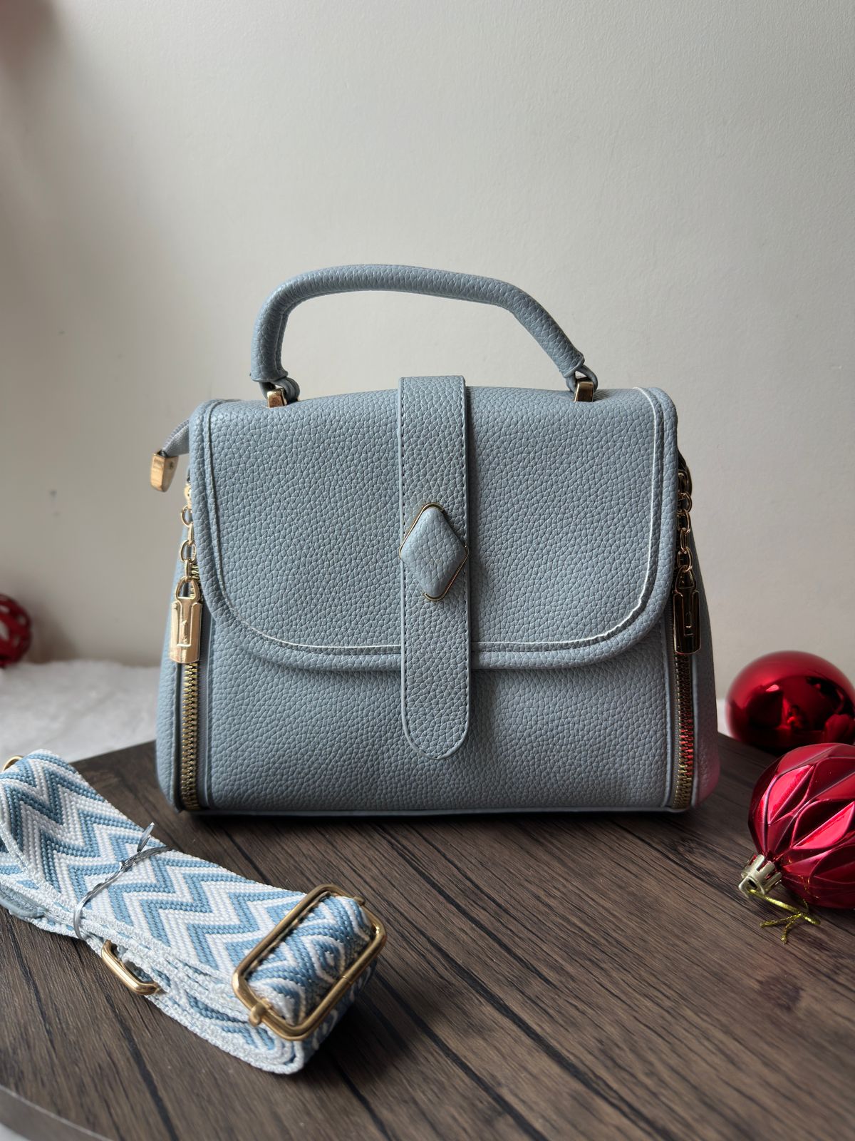 880-1 Crossbody