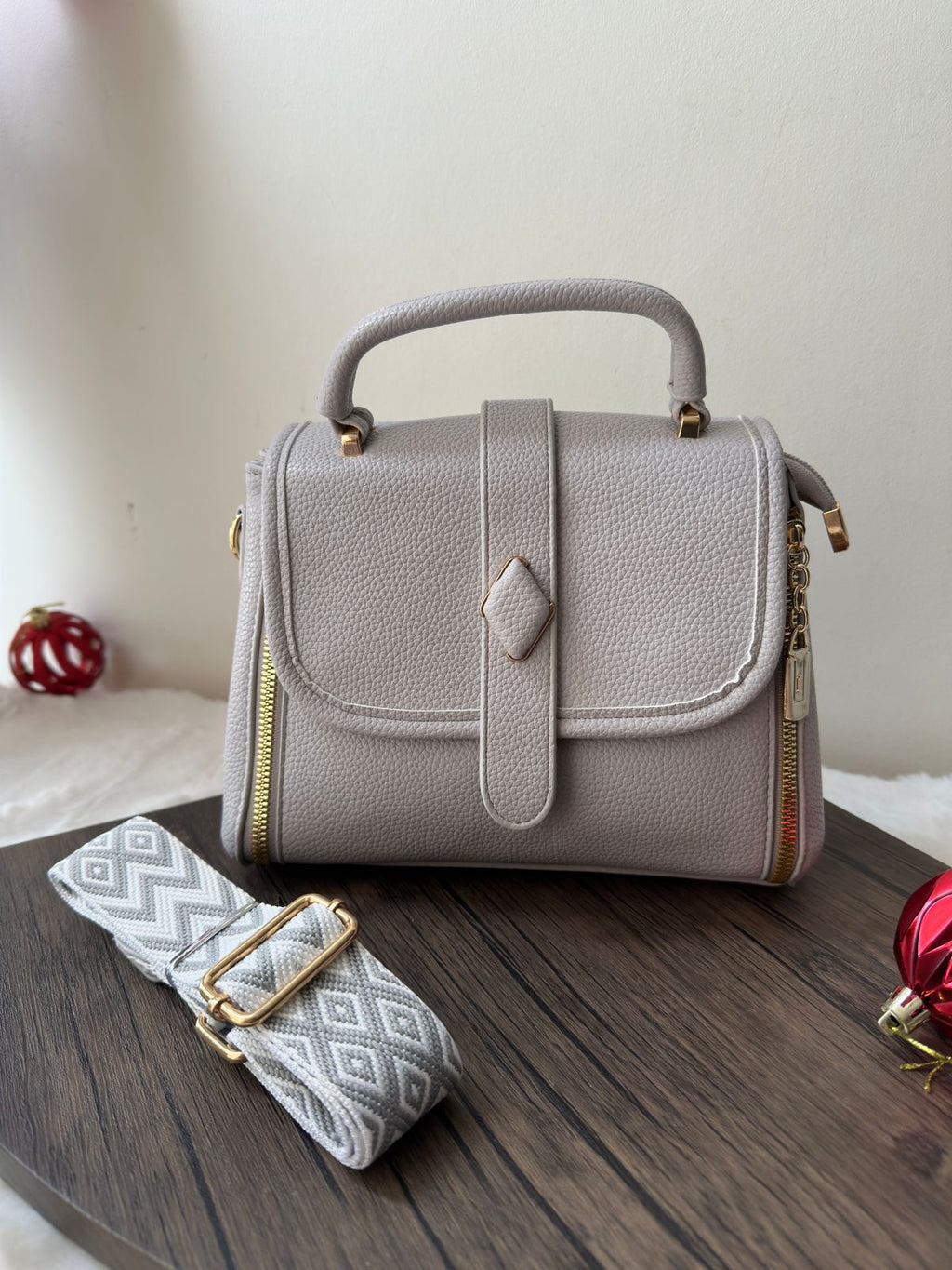 880-1 Crossbody