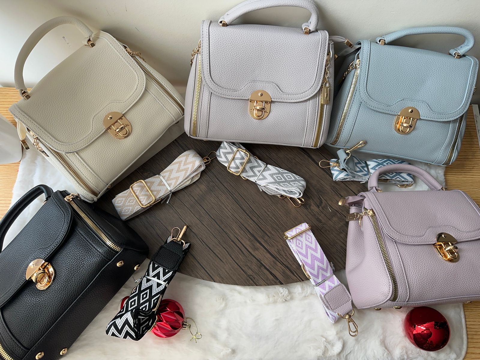 880 Crossbody