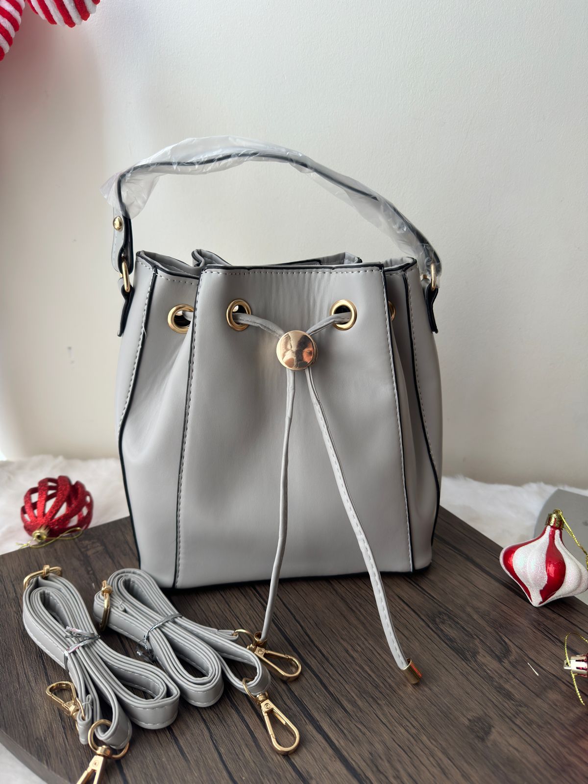 L8# Crossbody