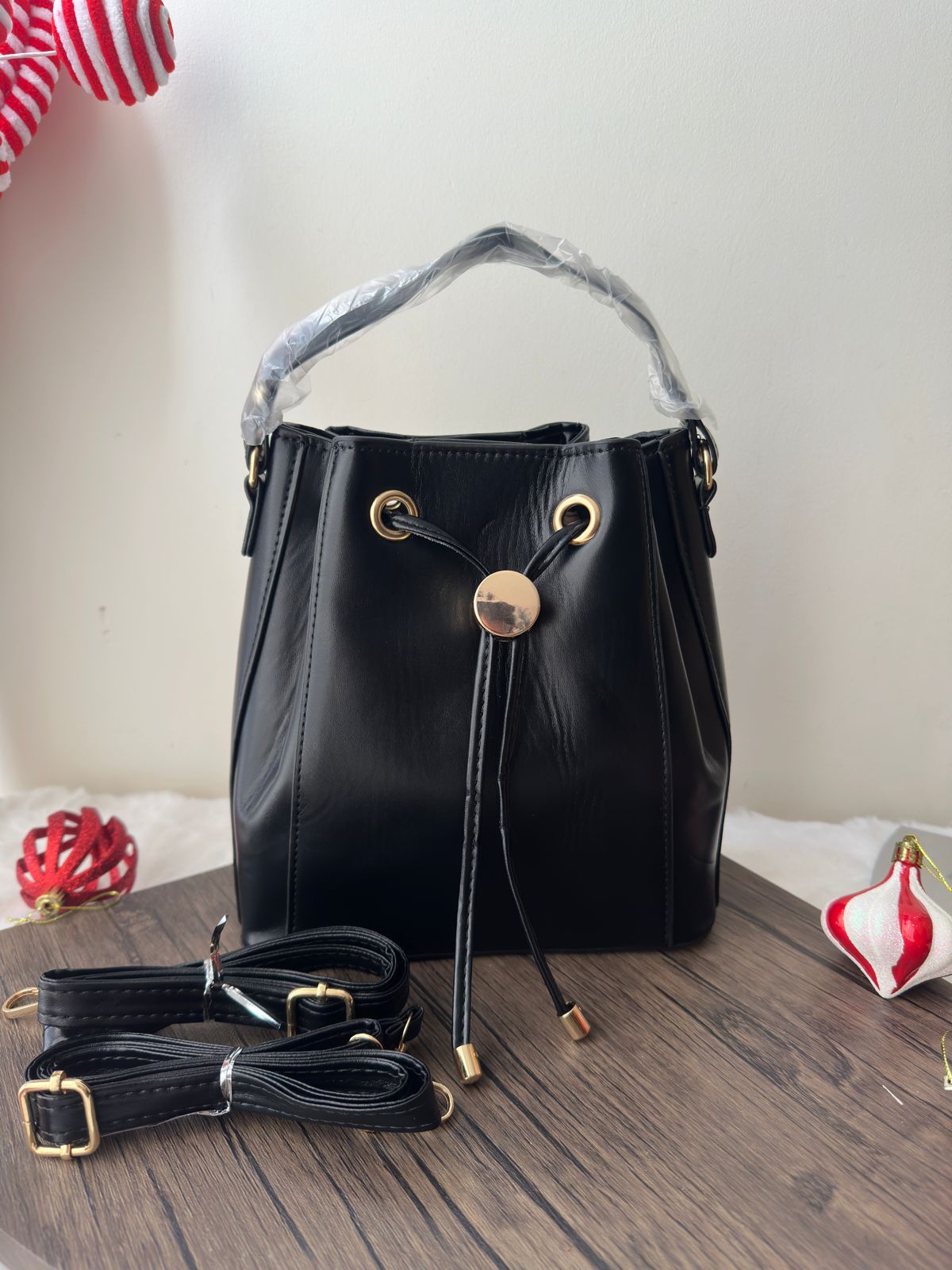 L8# Crossbody