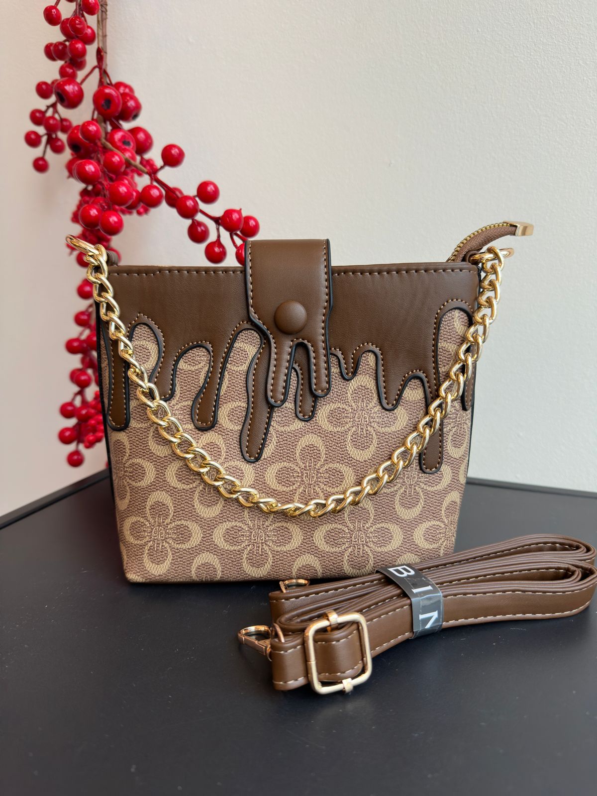 353 CrossBody