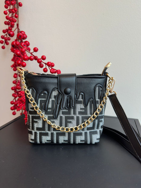 353 CrossBody