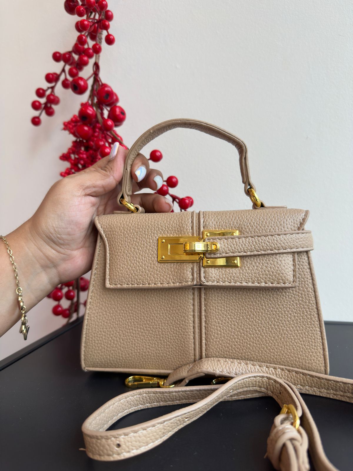 6319 Crossbody