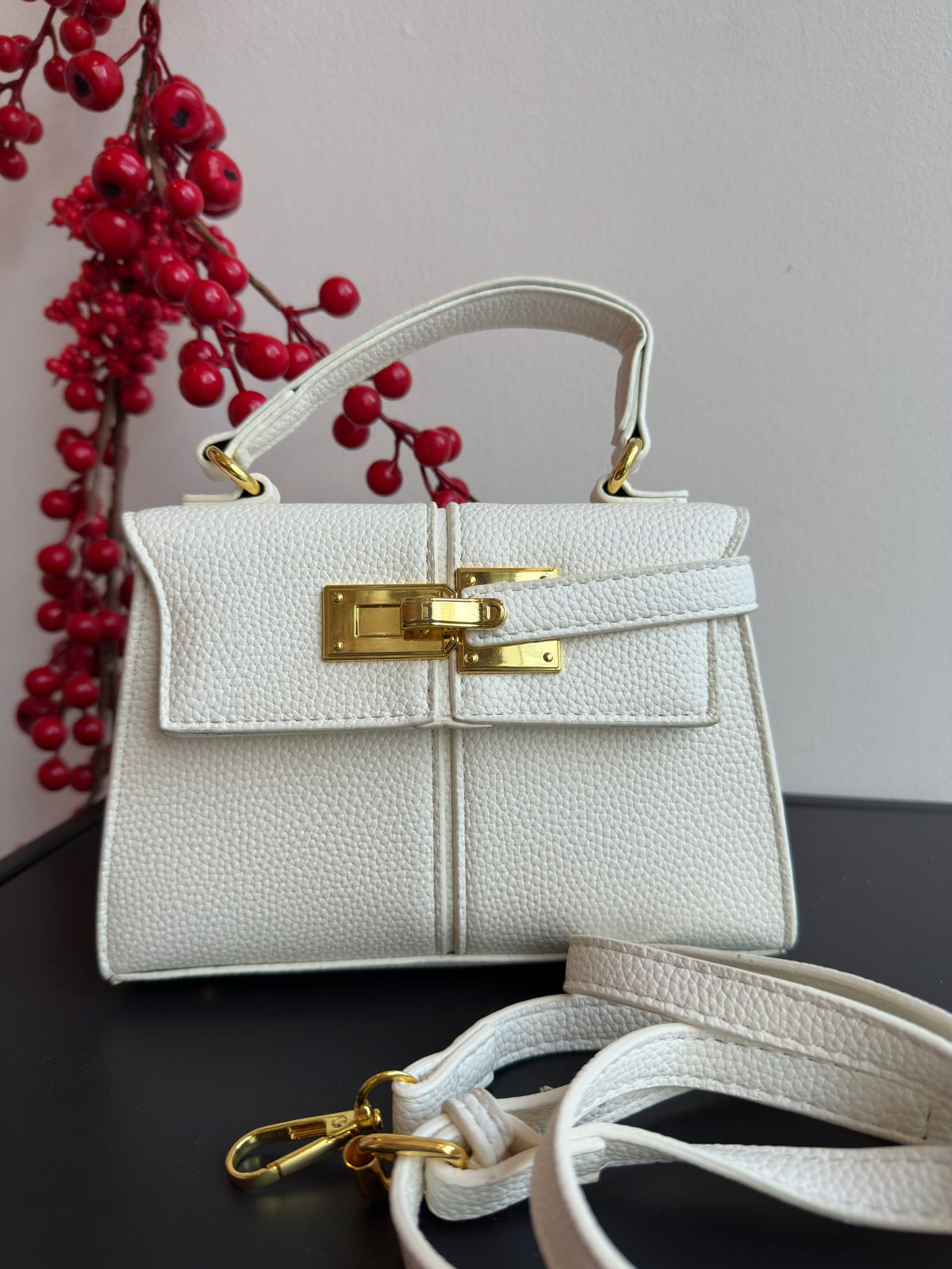 6319 Crossbody