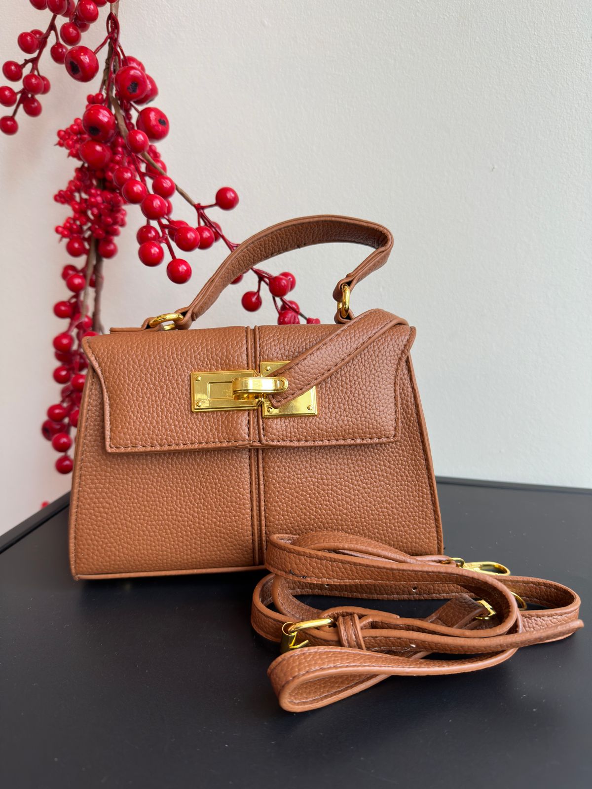 6319 Crossbody