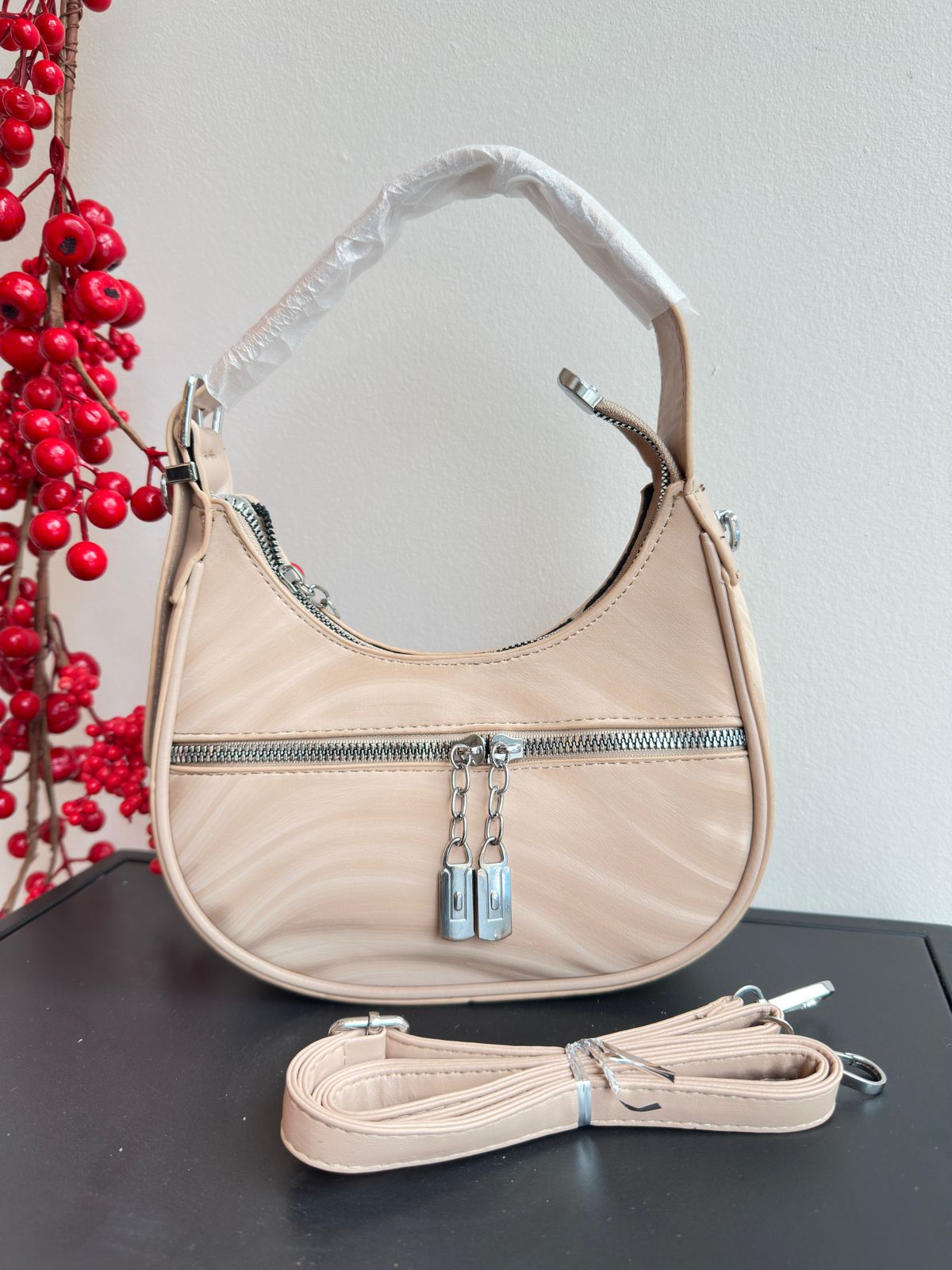6802-35 Crossbody
