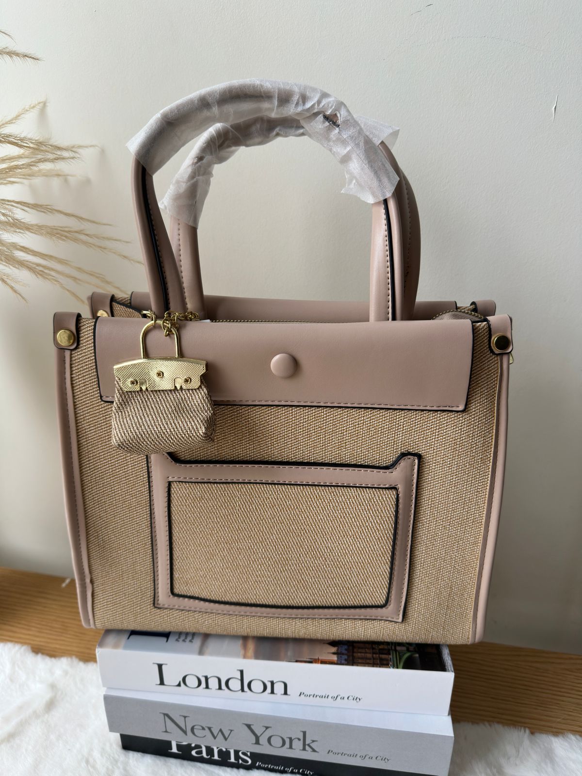 Camelia Cartera 8825