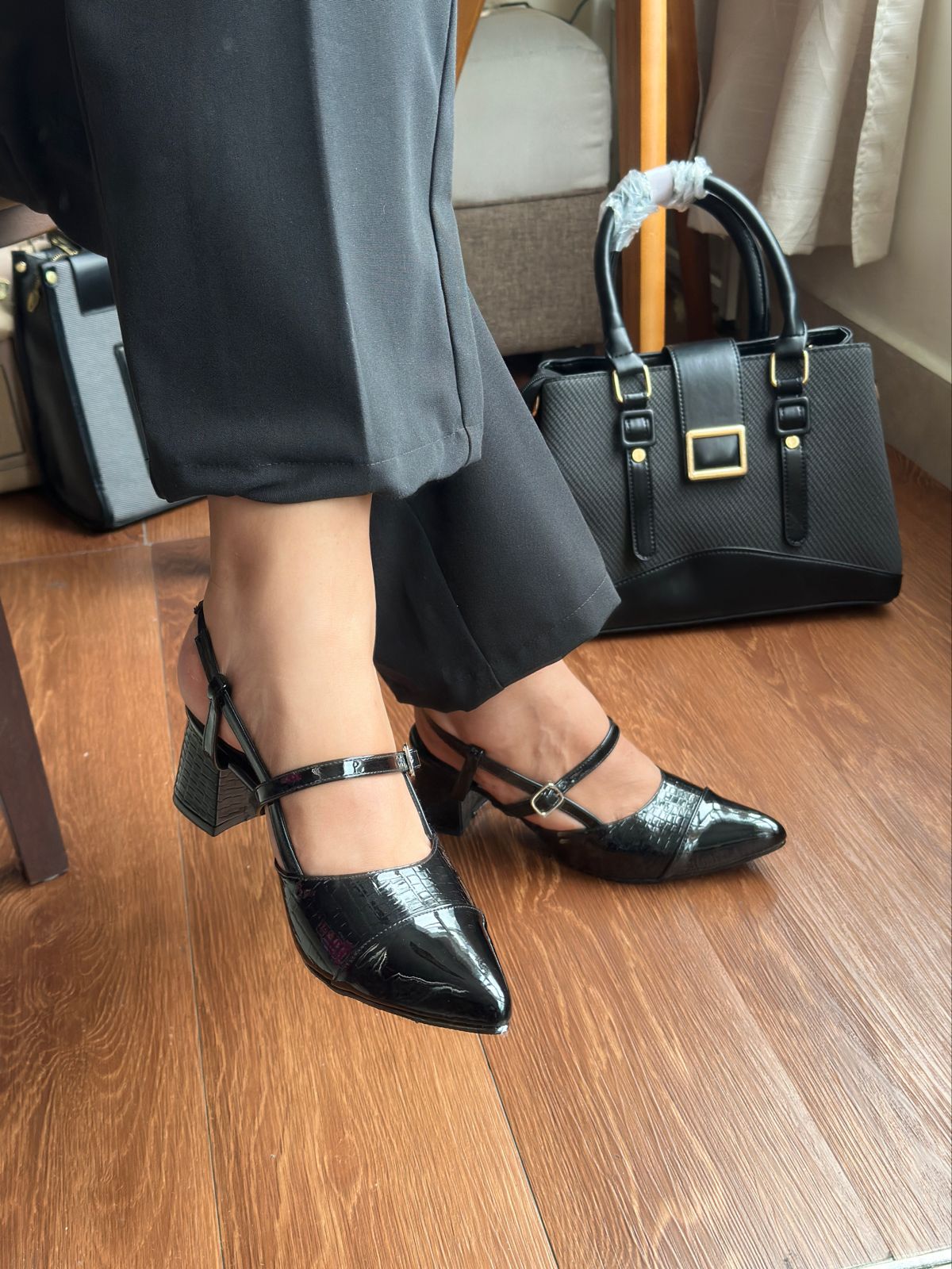 Gloria Lagarto Tacones