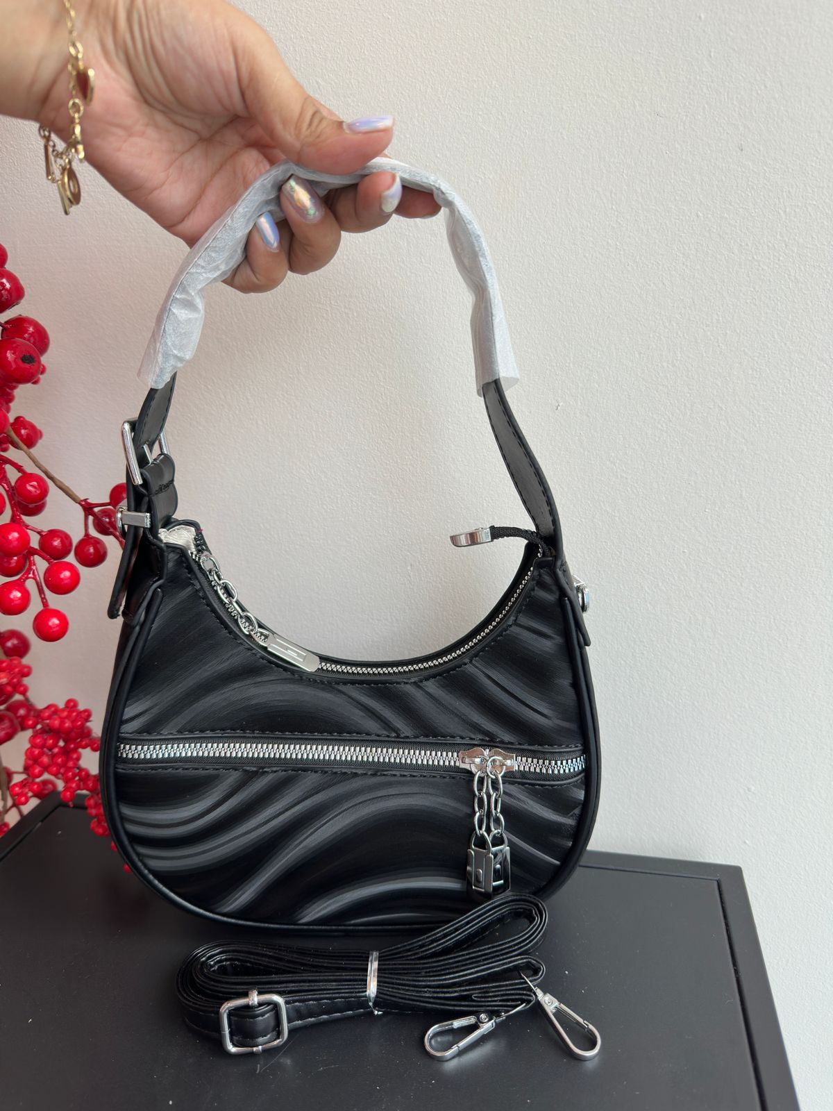 6802-35 Crossbody