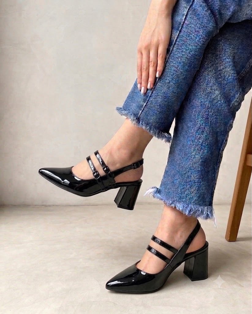 María Tacones